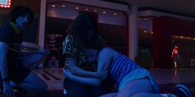 Stranger_Things_S03E08_mp48975.jpg