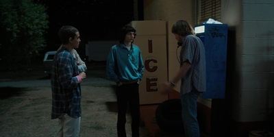 Stranger_Things_S04E09_mp48496.jpg