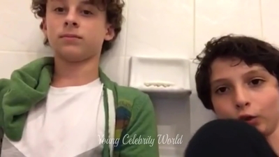 2016_-_Periscope_Livestream_mp40366.jpg