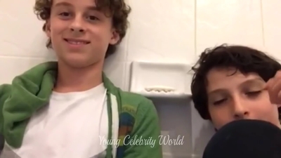 2016_-_Periscope_Livestream_mp40371.jpg