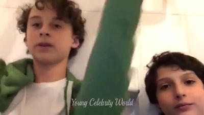 2016_-_Periscope_Livestream_mp40404.jpg