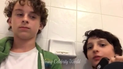 2016_-_Periscope_Livestream_mp40457.jpg
