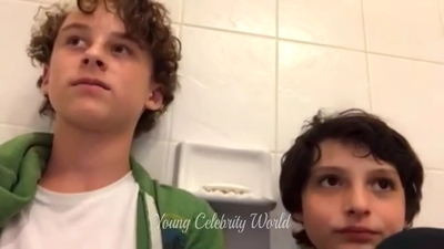 2016_-_Periscope_Livestream_mp40466.jpg