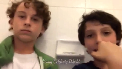 2016_-_Periscope_Livestream_mp40483.jpg