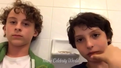 2016_-_Periscope_Livestream_mp40488.jpg