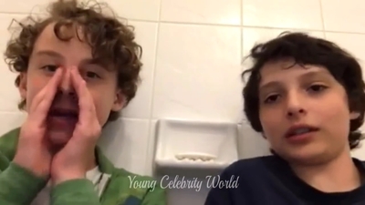 2016_-_Periscope_Livestream_mp40501.jpg