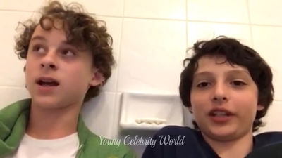 2016_-_Periscope_Livestream_mp40516.jpg