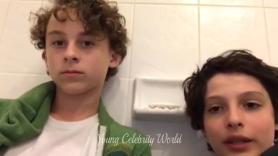 2016_-_Periscope_Livestream_mp40682.jpg