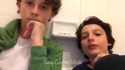 2016_-_Periscope_Livestream_mp40727.jpg