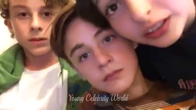 2016_-_Periscope_Livestream_mp40902.jpg