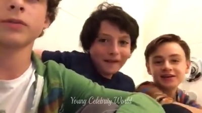 2016_-_Periscope_Livestream_mp40976.jpg