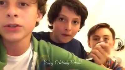 2016_-_Periscope_Livestream_mp40985.jpg