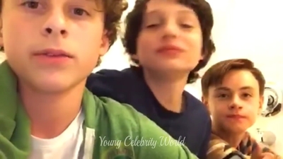 2016_-_Periscope_Livestream_mp40998.jpg