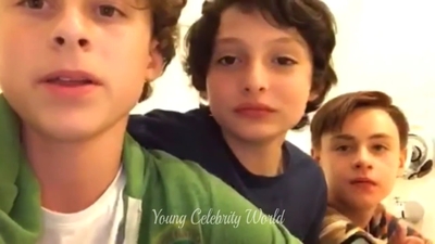 2016_-_Periscope_Livestream_mp40999.jpg