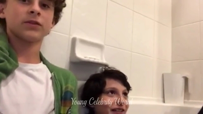 2016_-_Periscope_Livestream_mp41070.jpg