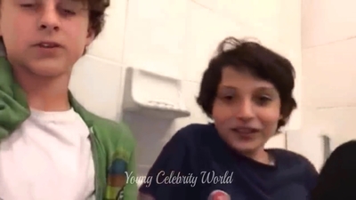2016_-_Periscope_Livestream_mp41074.jpg