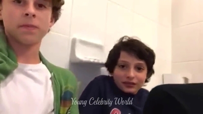 2016_-_Periscope_Livestream_mp41075.jpg