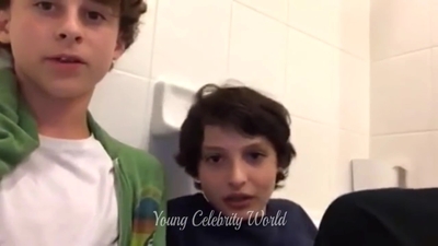 2016_-_Periscope_Livestream_mp41076.jpg