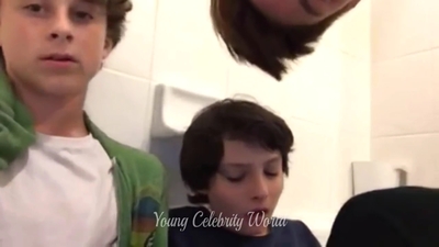2016_-_Periscope_Livestream_mp41087.jpg