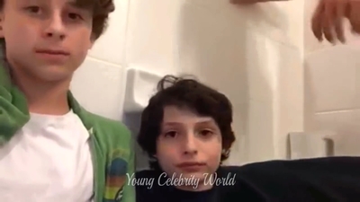 2016_-_Periscope_Livestream_mp41096.jpg