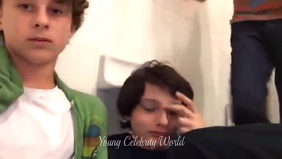 2016_-_Periscope_Livestream_mp41097.jpg