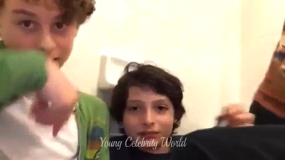 2016_-_Periscope_Livestream_mp41099.jpg