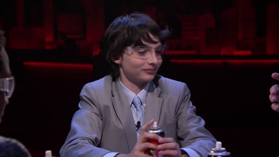 2016-09-01_-_The_Tonight_Show_Starring_Jimmy_Fallon_1_mp44135.jpg