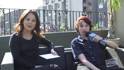 2017-05-25_-_Young_Hollywood_-_Stranger_Things_S02_Interview_mp45006.jpg