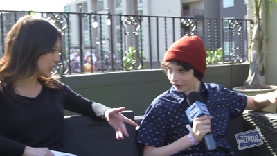 2017-05-25_-_Young_Hollywood_-_Stranger_Things_S02_Interview_mp45020.jpg