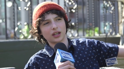 2017-05-25_-_Young_Hollywood_-_Stranger_Things_S02_Interview_mp45040.jpg