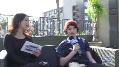 2017-05-25_-_Young_Hollywood_-_Stranger_Things_S02_Interview_mp45092.jpg