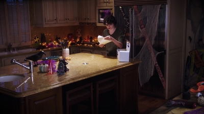 2017-10-20_-_Hellmans_Strangewich_Ad_mp42719.jpg