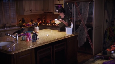 2017-10-20_-_Hellmans_Strangewich_Ad_mp42721.jpg