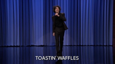 2017-11-03_-_The_Tonight_Show_Starring_Jimmy_Fallon_1_mp47871.jpg