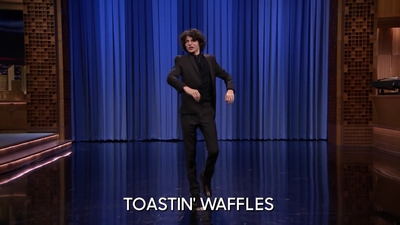 2017-11-03_-_The_Tonight_Show_Starring_Jimmy_Fallon_1_mp47875.jpg