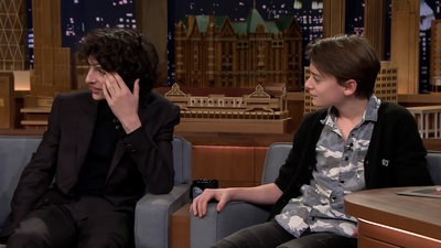 2017-11-03_-_The_Tonight_Show_Starring_Jimmy_Fallon_2_mp48270.jpg