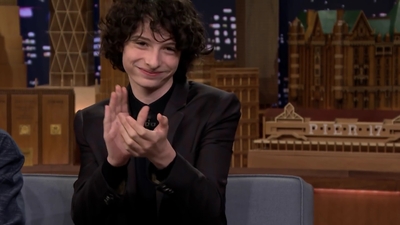 2017-11-03_-_The_Tonight_Show_Starring_Jimmy_Fallon_2_mp48310.jpg