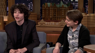 2017-11-03_-_The_Tonight_Show_Starring_Jimmy_Fallon_2_mp48350.jpg