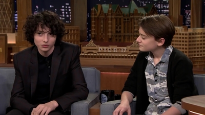 2017-11-03_-_The_Tonight_Show_Starring_Jimmy_Fallon_2_mp48384.jpg