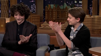 2017-11-03_-_The_Tonight_Show_Starring_Jimmy_Fallon_2_mp48505.jpg