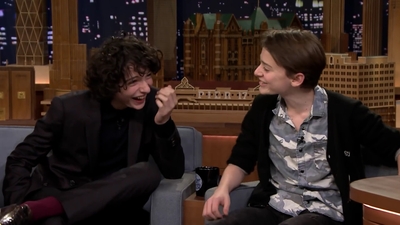 2017-11-03_-_The_Tonight_Show_Starring_Jimmy_Fallon_2_mp48527.jpg