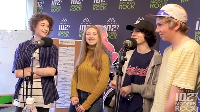 2018-03-29_-_Calpurnia_Interview_with_102_7_THE_PEAK_in_Vancouver_mp40329.jpg