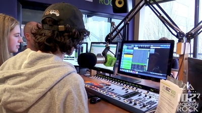 2018-03-29_-_Calpurnia_Interview_with_102_7_THE_PEAK_in_Vancouver_mp40669.jpg