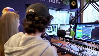 2018-03-29_-_Calpurnia_Interview_with_102_7_THE_PEAK_in_Vancouver_mp40678.jpg