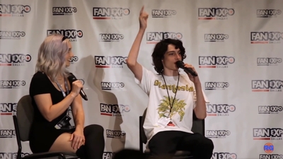 2019-05-13_-_Fan_Expo_-_Stranger_Things_Panel_mp41842.jpg