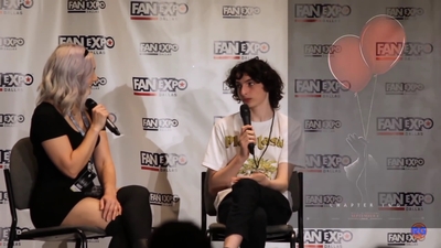 2019-05-13_-_Fan_Expo_-_Stranger_Things_Panel_mp41895.jpg