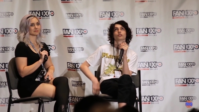 2019-05-13_-_Fan_Expo_-_Stranger_Things_Panel_mp42682.jpg