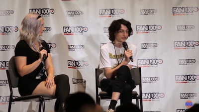 2019-05-13_-_Fan_Expo_-_Stranger_Things_Panel_mp42690.jpg
