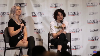 2019-05-13_-_Fan_Expo_-_Stranger_Things_Panel_mp42694.jpg