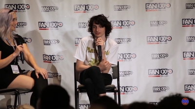2019-05-13_-_Fan_Expo_-_Stranger_Things_Panel_mp43720.jpg